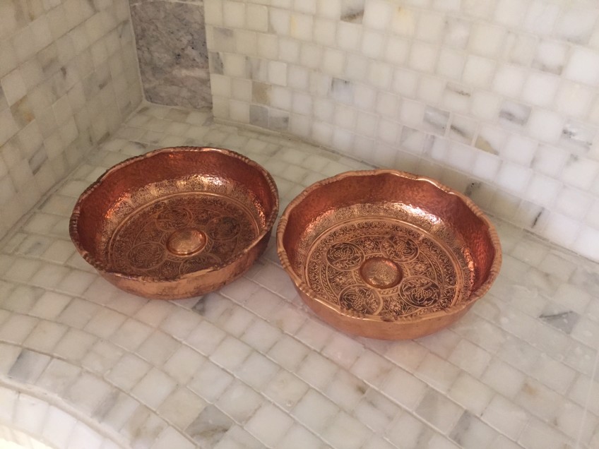 Copper Tas: copper shallow pan.