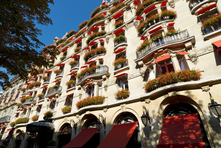 Hotel_Plaza_Athenee_Facade_HIGH_RES