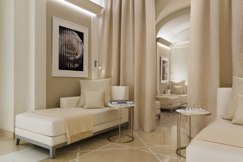 Plaza Athenee- Dior Institut -(c)Jérôme Galland pour Christian Dior Parfums 9