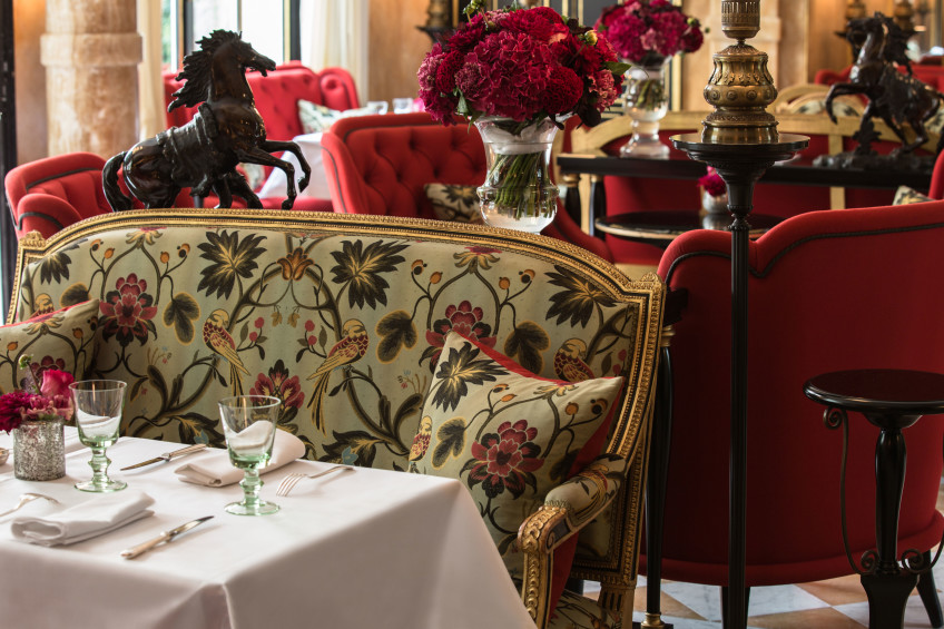 La-Reserve-Paris-La-Pagode-Brasserie